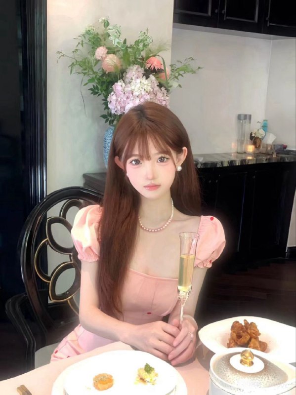 #深圳🌺极品新人~lcy9096~可纯可御 肤白腿细 性格温柔 初恋女友fell🦋诚不欺情趣客 下单流程：🌷加入频道 甄选碧玺嫩妹🌷联系客服 确认下单🌷可上门 可去妹子工作室🌷见到妹子再付💰服务开始🌐频道客服@AnnaGJ168🌐频道客服@AnnaGJ168