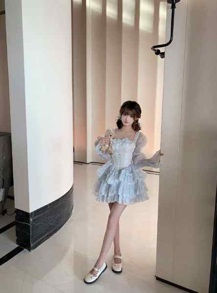 #深圳🌺极品新人~lcy9095~圈外女友 皮肤白的发光 上下粉 性格温柔🦋诚不欺情趣客 下单流程：🌷加入频道 甄选碧玺嫩妹🌷联系客服 确认下单🌷可上门 可去妹子工作室🌷见到妹子再付💰服务开始🌐频道客服@AnnaGJ168🌐频道客服@AnnaGJ168