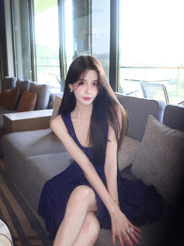 #深圳🌺女神推荐~lcy9094❤️高情商🌷可上门 可去妹子工作室🌷见到妹子再付💰服务开始🌐频道客服@AnnaGJ168