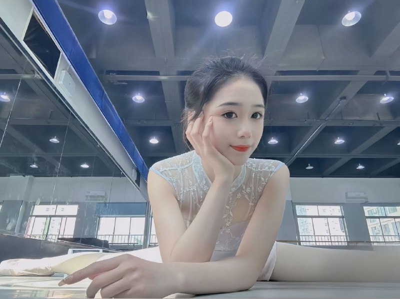 #深圳今日推荐💋FT8049💋人照对版~🌐频道客服@AnnaGJ168🌐频道客服@AnnaGJ168