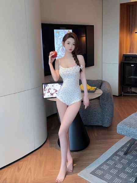 #深圳今日推荐⭕️SZ7047身高174/04年❤️❤️身体极其敏感❤️超紧🦋诚不欺客 下单流程🔻：🌷加入频道 甄选碧玺嫩妹🌷联系客服 确认下单🌷可上门 可去妹子工作室🌷见到妹子再付💰服务开始🌐频道客服@AnnaGJ168🌐频道客服@AnnaGJ168