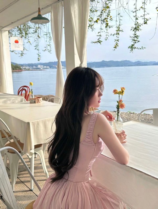 #深圳今日推荐⭕️SZ7035🦋诚不欺客 下单流程🔻：🌷加入频道 甄选碧玺嫩妹🌷联系客服 确认下单🌷可上门 可去妹子工作室🌷见到妹子再付💰服务开始🌐频道客服@AnnaGJ168🌐频道客服@AnnaGJ168