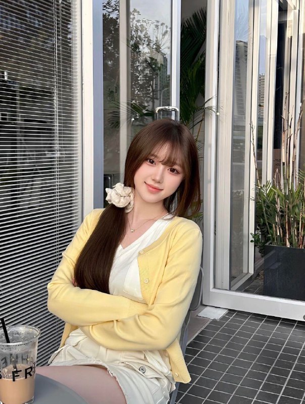 #深圳今日推荐⭕️SZ7035🦋诚不欺客 下单流程🔻：🌷加入频道 甄选碧玺嫩妹🌷联系客服 确认下单🌷可上门 可去妹子工作室🌷见到妹子再付💰服务开始🌐频道客服@AnnaGJ168🌐频道客服@AnnaGJ168