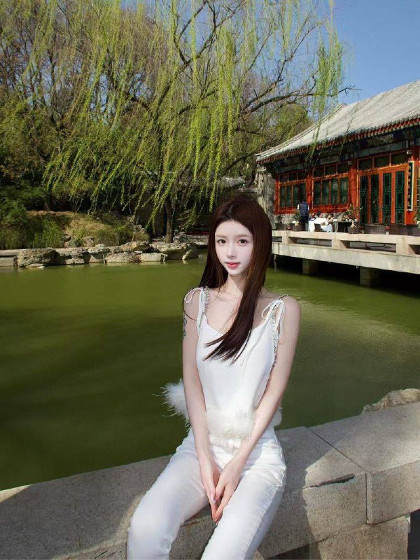 06纯新人在校生真实06在校学生身高167🐻C筷子腿 A4腰 上挺下紧皮肤雪白 三点粉嫩 温柔可人刚刚下水 只接待素质哥哥〰️一朵花含苞待放咨询热线：@AnnaGJ168