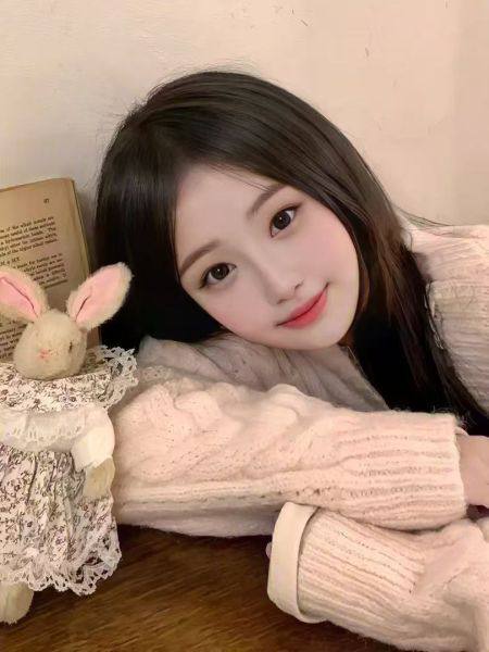 03年困困 学妹身高168cm 体重46kg 胸B可配合69 助洗高颜值气质美女 身材苗条 刚下海 紧致水多 带开发！咨询热线：@AnnaGJ168