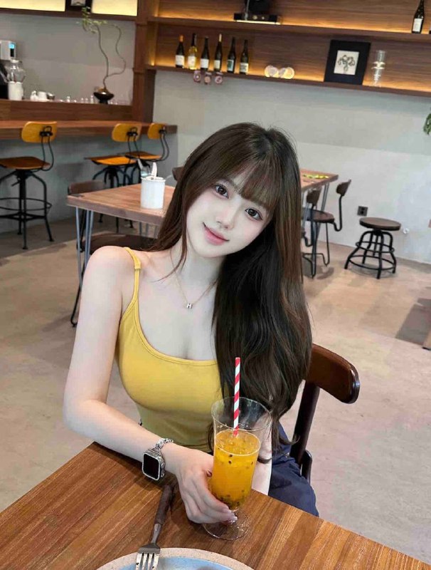 元元♥️Bust / C♥️Age / 03♥️Weight / 92♥️Height / 168清纯可人 温柔甜美 天然无整高颜值高情商 耐心待你如男友咨询热线：@AnnaGJ168