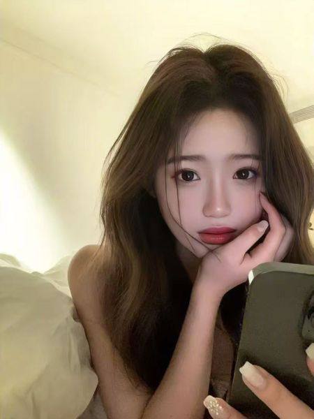 点点07学妹 江苏人身高162cm 体重46kg 胸B可以配合she吻 69 助洗刚成年下水学妹兼职 三点粉 自带学生套装 皮肤雪白 特别嫩紧致水多 偶尔兼职直接三个素质客 牛大勿扰！咨询热线：@AnnaGJ168