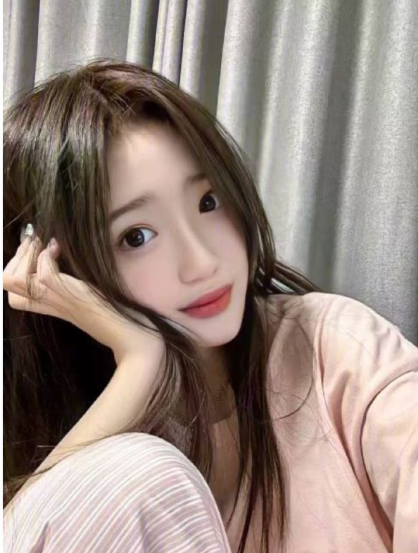 点点07学妹 江苏人身高162cm 体重46kg 胸B可以配合she吻 69 助洗刚成年下水学妹兼职 三点粉 自带学生套装 皮肤雪白 特别嫩紧致水多 偶尔兼职直接三个素质客 牛大勿扰！咨询热线：@AnnaGJ168