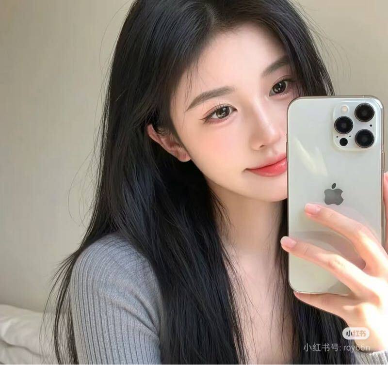 露露165 C真实05  首次兼职    不抽烟皮肤雪白  可外可夜。 三点粉。可69蛇吻💛可纯可欲  榨汁机 敏感氵多💛极品反差妹 零整容妈生脸清纯甜美 性格温顺乖巧 配合度咨询热线：@AnnaGJ168