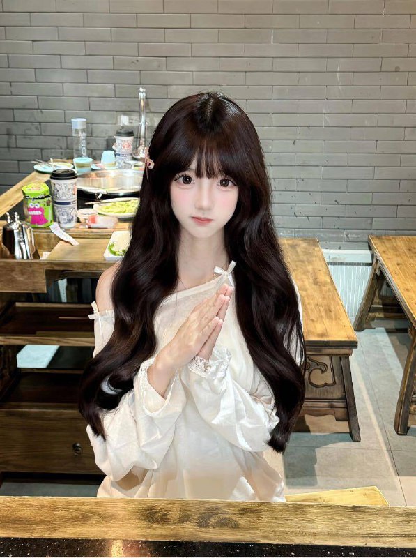 🎀小小纯新人刚下氵 纯天然    合法萝莉💛80斤  160cm🐻B 小蛮腰💛外萌内骚  榨汁机 敏感氵多💛极品日系软妹Lo娘 零整容妈生脸🎀JK Lolita 女仆咨询热线：@AnnaGJ168