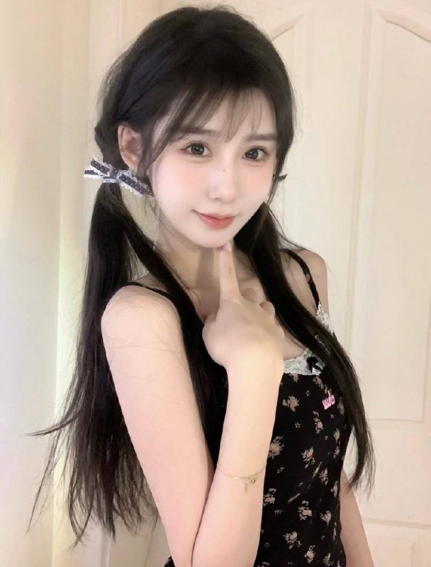 04年明星佳宁 浙江空降兼职身高165cm 体重45kg 胸B+可以配合she吻 69 助洗4月底刚来西安初次兼职 身材好皮肤白净无纹身 三点粉 颜值高 情商高!咨询热线：@AnnaGJ168