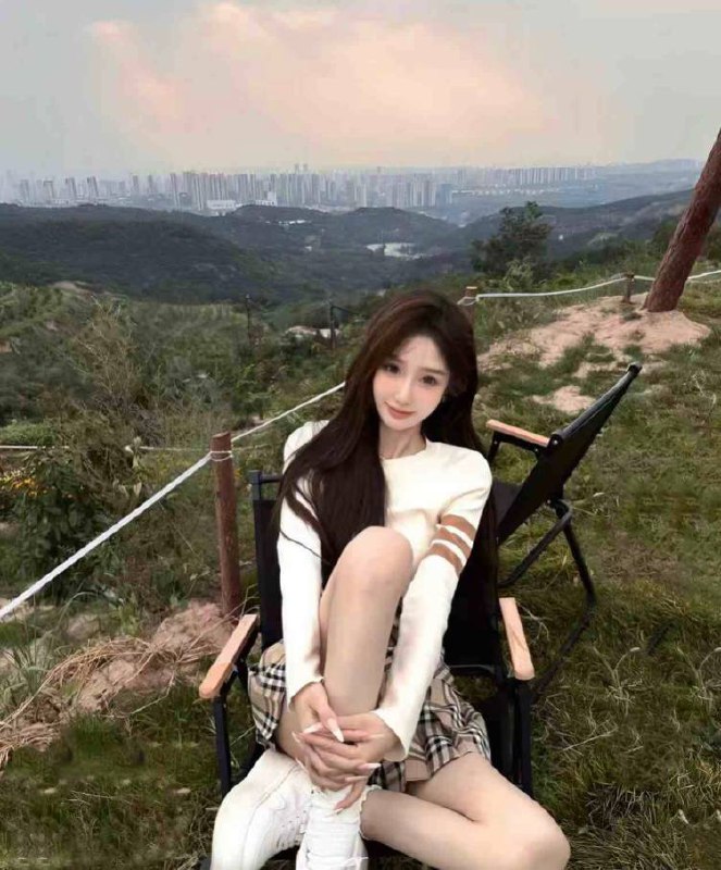 04年明星佳宁 浙江空降兼职身高165cm 体重45kg 胸B+可以配合she吻 69 助洗4月底刚来西安初次兼职 身材好皮肤白净无纹身 三点粉 颜值高 情商高!咨询热线：@AnnaGJ168