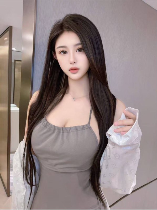 麦芽新🍵177   52   20高挑修长，身形轻盈B罩杯恰到好处，整体比例堪称完美，气质出众，行走间尽显自信风采，无套🉑🐍💋🉑69裸口咨询热线：@AnnaGJ168