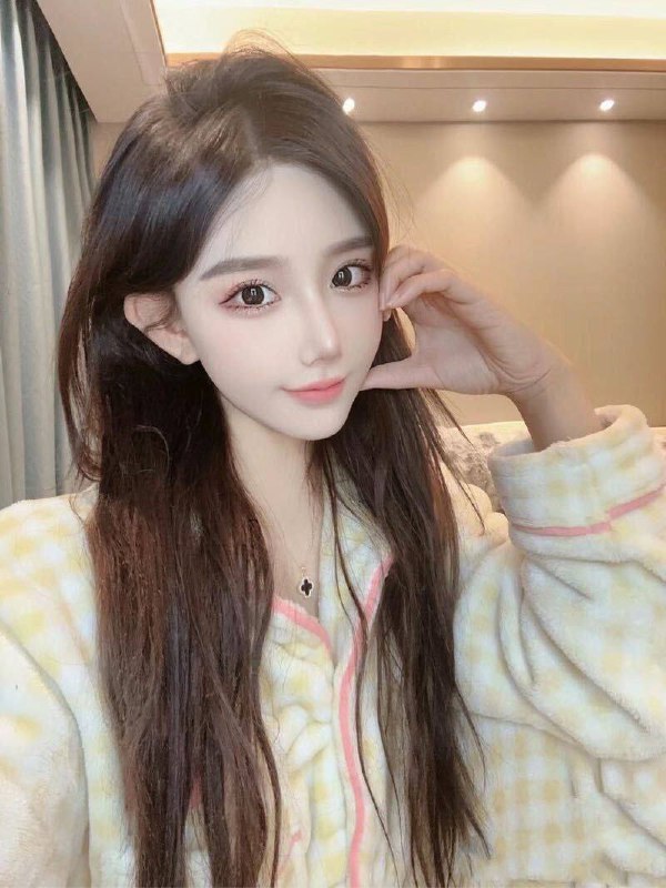 姗姗169  46🐻C🉑🐍吻🉑裸口04年绝对真偶尔兼职🧚🧚大长腿/小蛮腰身材比例完美✨皮肤雪白嫩滑✨见面付💰咨询热线：@AnnaGJ168