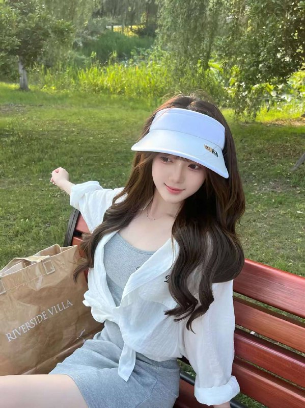 揉揉无纹身 不抽烟  谈吐优雅  情商高  温柔沟通 素质极高  皮肤白皙   五官精致  S身材 舌吻  69  裸口💋咨询热线：@AnnaGJ168