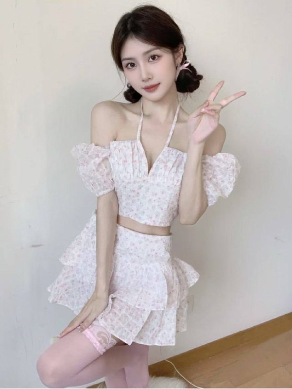 妙妙171  50🐻C   四川女孩 胸c 性格活泼 本人特别纯 又欲又纯 声音甜美 看起来特别乖巧 不忍心碰的那种 可以69  屁股翘 本人比照片好看 视频比较多 本人照片较少  不可多得的类型🍓🚪咨询热线：@AnnaGJ168