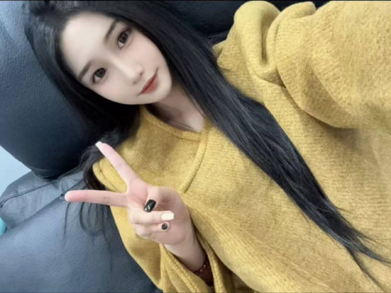 豆宝04年 168 B+ 49kg 清纯学妹 顶级颜值 巨大反差 敏感水多 初次下海 皮肤手感好 综合评分90+咨询热线：@AnnaGJ168