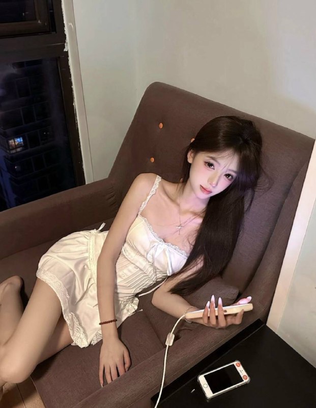 李婉身高170 体重90高挑且纤瘦她纯净无纹身周身散发着清新气质一举一动皆是优雅与灵动舌吻 ⑥⑨💕咨询热线：@AnnaGJ168