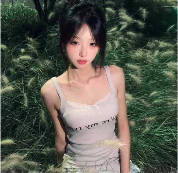 李婉身高170 体重90高挑且纤瘦她纯净无纹身周身散发着清新气质一举一动皆是优雅与灵动舌吻 ⑥⑨💕咨询热线：@AnnaGJ168