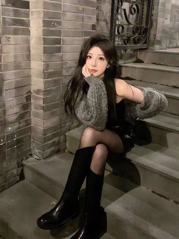 柠萌柠萌06年9月份刚满18身高170cm 体重47kg 匈B可以配合she吻 69 高颜值 身材好刚下氵下面紧 敏感咨询热线：@AnnaGJ168