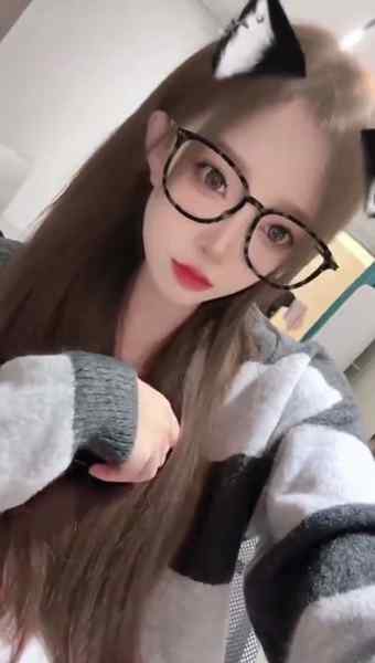 桃子-168cm-C罩杯-白净嫩妹-体验佳