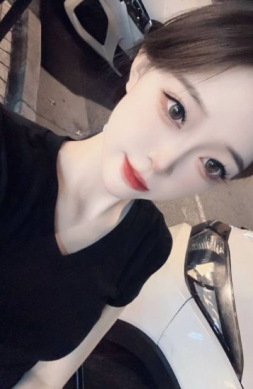 桃子05年 偶尔出来jian职刚下水不久  身高168cm 体重95斤 匈C 配合度高 可以配合she稳 6久 无纹身白净 身材好nv友朋的体验感！咨询热线：@AnnaGJ168