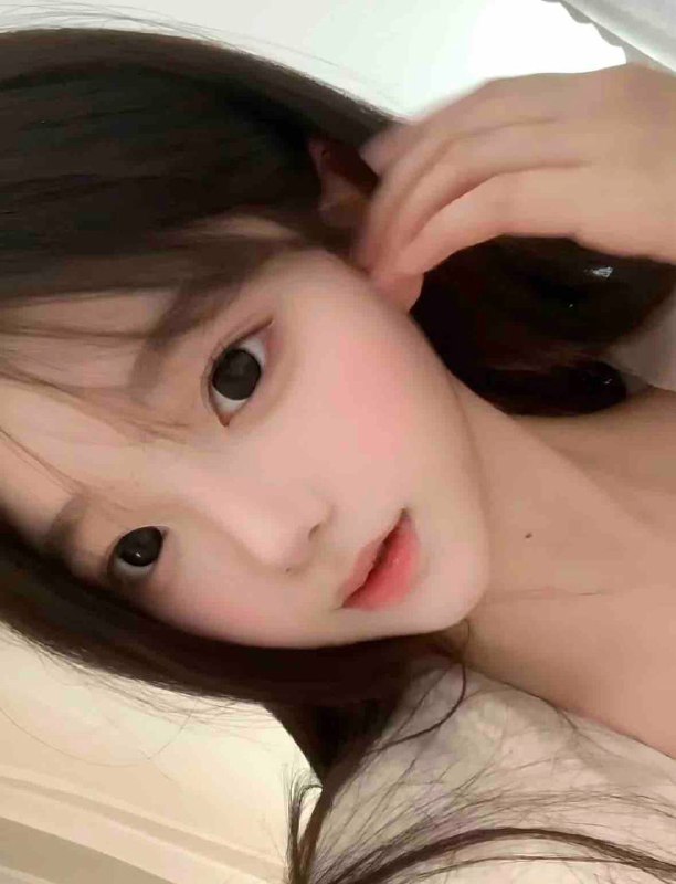 微微04年清纯洋气🆙🉑🐍💋🉑69紧致/敏感体质/柔软易推倒反差小母狗/活泼小甜妹款情趣丝袜选择/只接素质课天然无整  甜如初恋😊166cm/🐻C cup🍑蜜桃臀 A4腰标准S身材皮肤白皙咨询热线：@AnnaGJ168