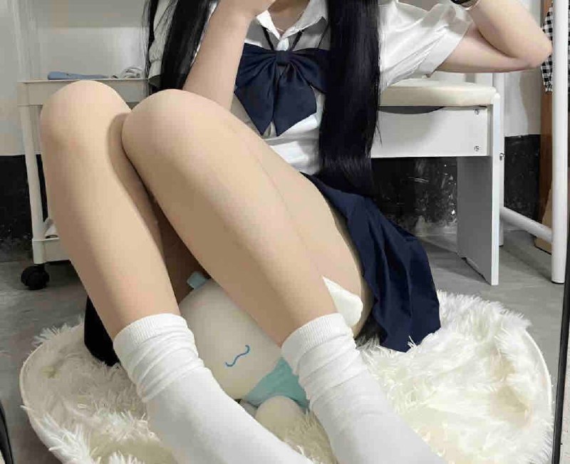 萌萌04 160 42kg C  初恋女友 粘人听话可爱漂亮 真人真照 清纯气质女友  清纯傻白甜萝莉咨询热线：@AnnaGJ168