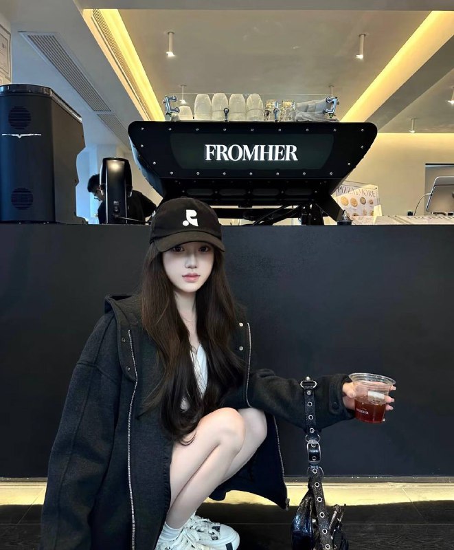 知知166 45kg  05年🐻C短期兼职挣学费声音好听  服务意识强  精心呵护咨询热线：@AnnaGJ168