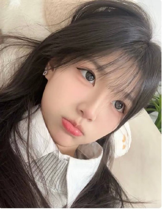 婷婷身高164，体重45，是一名可爱的幼师兼职小姐姐。可舌吻。咨询热线：@AnnaGJ168