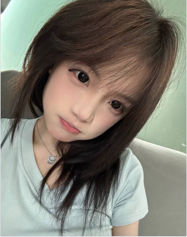 饼 ⼲1 6 2 的 身 ⾼ ， 8 0 ⽄ 的 体 重 ， 身 形 ⼩ 巧 玲珑 ， 如 同 ⼀ 块 令 ⼈ 忍 不 住 想 品 尝 的 美 味 饼 ⼲ ，充 满 着 独 特 的 吸 引 ⼒ 可 WT ⾆ 吻咨询热线：@AnnaGJ168