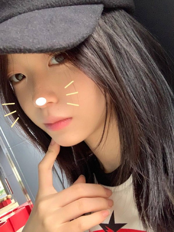 草莓06小萝莉 草莓味风格 身高163 90斤小酱酱 氵多待开发🐻b咨询热线：@AnnaGJ168