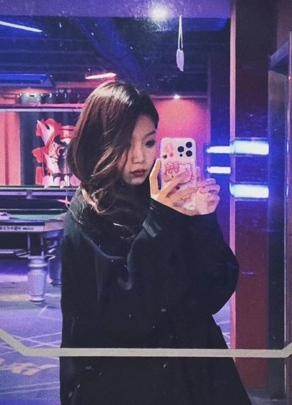 崽崽净身高165体重95斤🐻C 脸型小 属于穿衣显瘦 脱衣有肉 嫩出水 三点粉 可舌吻咨询热线：@AnnaGJ168