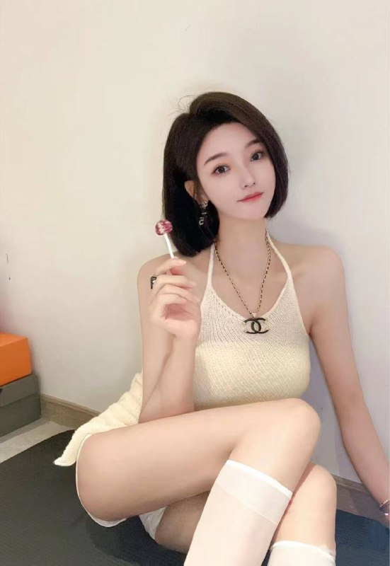 佳 佳纯 兼 职古 筝 ⽼ 师 陕 南 只 短 开身 ⾼ 1 6 5 体 重 9 5 公 围 C 三 点 粉身 材 匀 称 精 致 优 雅 温 柔 懂 事 配 合 度 ⾼陪 洗 可 双 ⻜ 可 裸 吹  丝 ⾜ 制 服 诱 惑图 ⽚ 即 本 ⼈ 接 受 预 约咨询热线：@AnnaGJ168