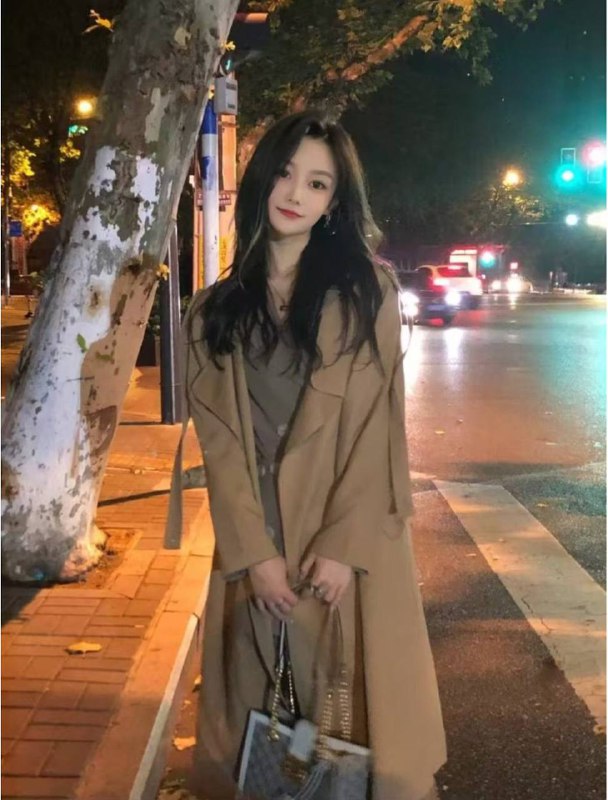 糯糯99年 B+ 170 50kg 御姐型 瘦🐻B+ 口活好 皮肤光滑身材棒 主动敏感水龙头 姿势超多会配合 性格温和懂聊天无套🉑🐍💋🉑69咨询热线：@AnnaGJ168