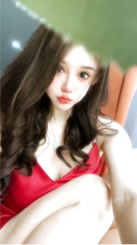 一诺🐂🍺01年 C+  167 49kg 纯天然真实真材实料 皮肤白皙 南方妹妹 温婉细腻 五官精致 喜欢艺术文学 常年画画健身 服务超赞 口活绝佳 肤白貌美大长腿 情商高 健谈 反差闷骚待调教 有趣的灵魂咨询热线：@AnnaGJ168