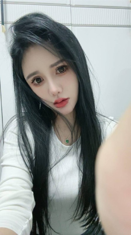 妃儿99年 168 C 49kg 模特 南方妹妹 皮肤白 大长腿 好身材 温柔似水 服务细致 言听计从 大牌洋气大蜜 态度好 气质佳 综合评分90以上 在大街上忍不住多看两眼的妹妹🉑🐍💋🉑69咨询热线：@AnnaGJ168