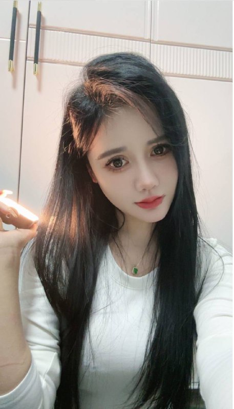 妃儿99年 168 C 49kg 模特 南方妹妹 皮肤白 大长腿 好身材 温柔似水 服务细致 言听计从 大牌洋气大蜜 态度好 气质佳 综合评分90以上 在大街上忍不住多看两眼的妹妹🉑🐍💋🉑69咨询热线：@AnnaGJ168