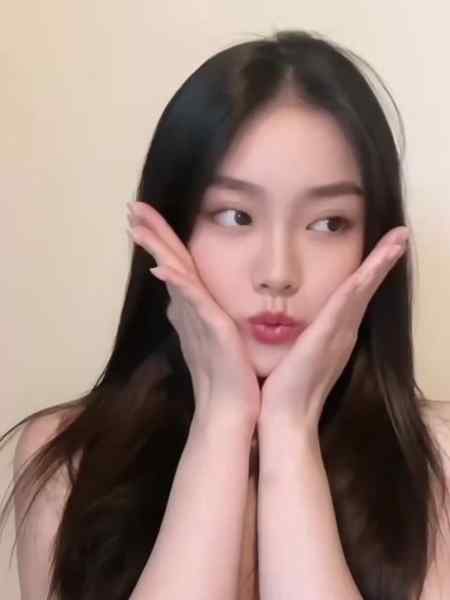 囡囡-豪奶-事业线-小馒bi-凹凸诱惑