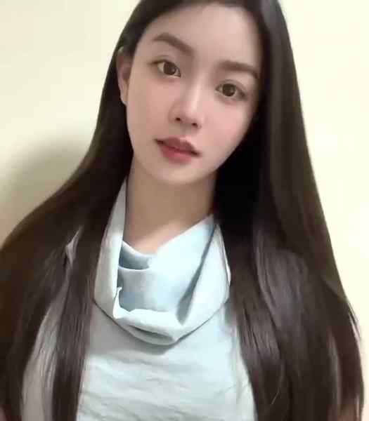 熙熙-19岁-D罩杯-白月光甜美诱惑