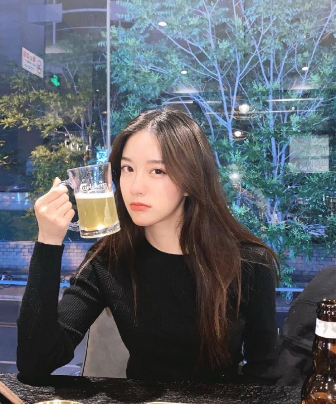 熙熙年纪19   身高169  胸 D听话懂事   幼态脸白月光亲切邻家真实没有距离感筷子腿 S曲线 白嫩皮肤 吹弹可破温柔体贴 清纯甜美咨询热线：@AnnaGJ168