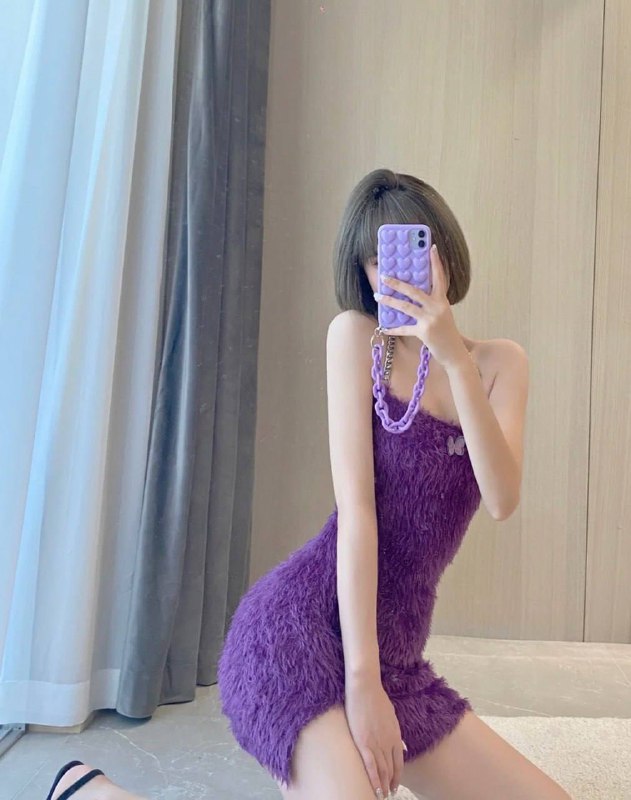 桦桦年龄：23   身高：168 cm体重：45   胸围：B服务：短期兼职（需预约），服务不多，情趣内衣，KISS，主打真诚咨询热线：@AnnaGJ168