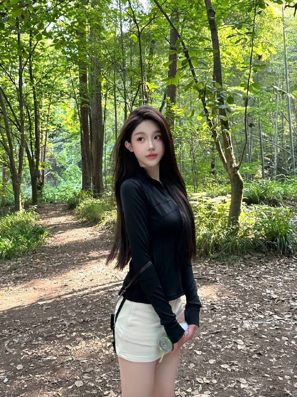 舞音舞蹈生大三在读🫧🉑现场一字马🉑解锁任意高难度动作04年🫧168🫧C   纯天然0整🫧风格多变  可纯可欲不抽烟 不喝酒 无不良嗜好🫧短期兼职 只见高素质咨询热线：@AnnaGJ168