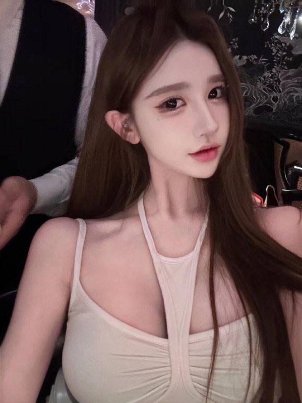 杨弈广州❤️人 硬5🦜173E 体态丰盈真实🇬🇧留学生可纯可甜細腰筷子腿