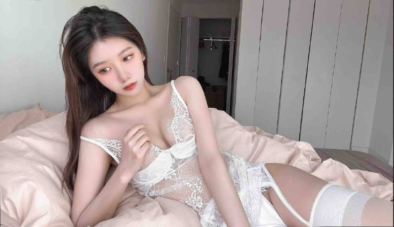 广州 𝐕𝐢𝐧𝐜𝐞•文斯🌤️瑶瑶·极品甜妹🐰166C/01🐰皮肤雪白🐰本地人 懂粤语🐰外纯内 sao🐰皮肤白嫩可 Jk服装🔥好不事儿  白虎可 69🐍吻 双飞 登记 代开🐰从不催课 态度极优🐝碧玺好评型💯（除了劈叉其他姿势任选 玩的开不做作）天河区 纯欲 好评推荐榜