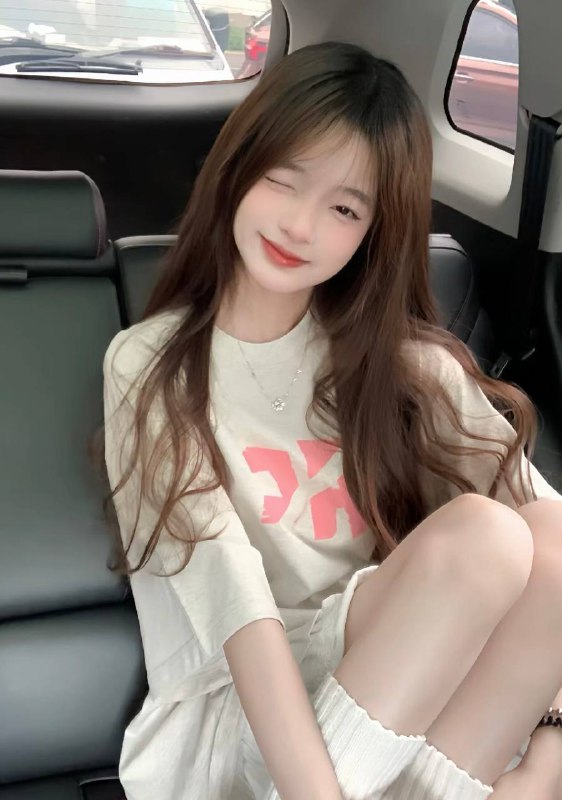 🏠诺诺💛💛💛广州新人兼职诺诺•身高/ 168•体重/  46Kg•胸围/ c•职业 / 在校兼职🔹皮肤白嫩 细腰翘臀 筷子腿 A4腰🔹性格温柔 无纹身🔹给你初恋般感觉甜美可爱无然无整诺诺