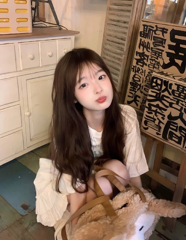 🏠诺诺💛💛💛广州新人兼职诺诺•身高/ 168•体重/  46Kg•胸围/ c•职业 / 在校兼职🔹皮肤白嫩 细腰翘臀 筷子腿 A4腰🔹性格温柔 无纹身🔹给你初恋般感觉甜美可爱无然无整诺诺