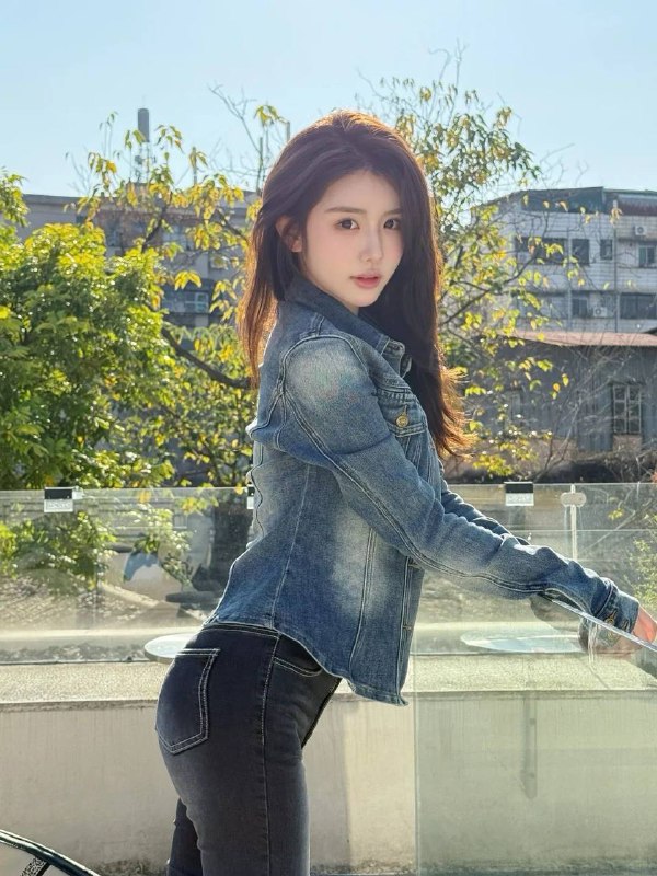 #广州王子诺🌹沾沾 硬5🦜💎𝙏𝙝𝙖𝙣𝙠 𝙮𝙤𝙪 •𝘽𝙤𝙨𝙨💎170E 体态丰盈👀大眼𝘽𝙖𝙗𝙮𝙛𝙖𝙘𝙚型日常健身 牛奶雪白肌低素质人士勿扰⚠️可纯可甜細腰筷子腿脾气超好待K如男友身材比例完美  高級氣質女友feel#硬5#优