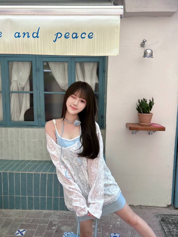 广州啾喵硬5纯欲甜妹🦜03年 165cm 天然D甜美纯欲系少女南方小可爱一枚纯天然妈生脸 ，人前乖巧千金三点粉 软萌娃娃音 勾人小猫咪听话乖巧 外纯内骚 反差少女真实在校生兼职短开支持预约啾喵硬5