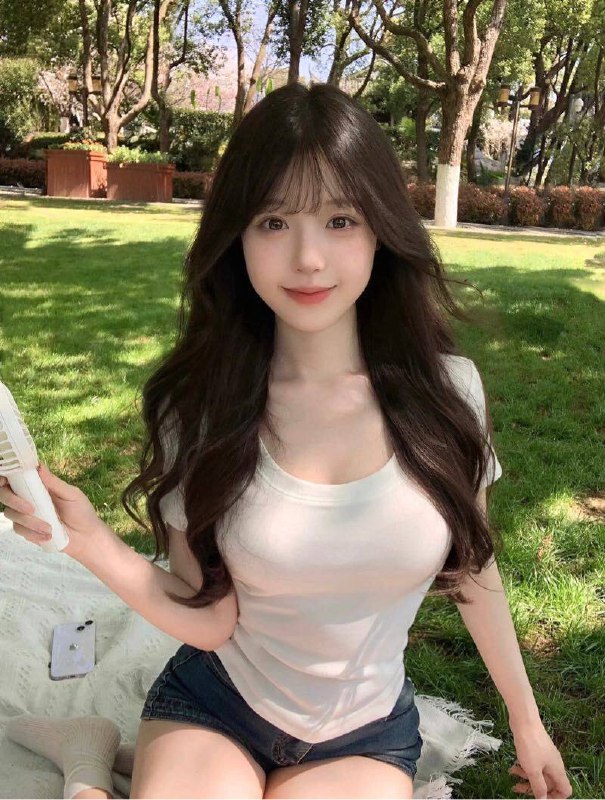 杨弈广州 极品❤️人童颜巨乳 丫丫𝐁𝐮𝐬𝐭｜ E𝐇𝐞𝐢𝐠𝐡𝐭｜160cmWeight｜47kg𝐀𝐠𝐞｜ 06🎀纯天然妈生脸，全身皮肤白皙光滑、吹弹可破，可素颜，无风尘味。🎀完美腰臀比例，🐍腰🍑臀，腿细长直。🎀极易敏感多汁，三点粉，紧致会夹。